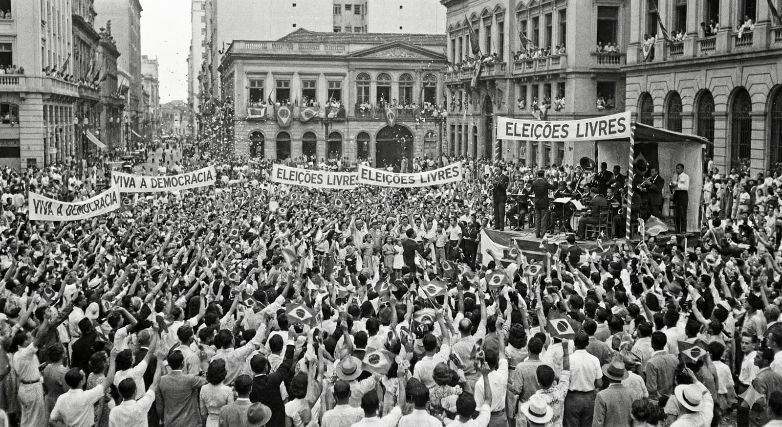 Redemocratização de 1945